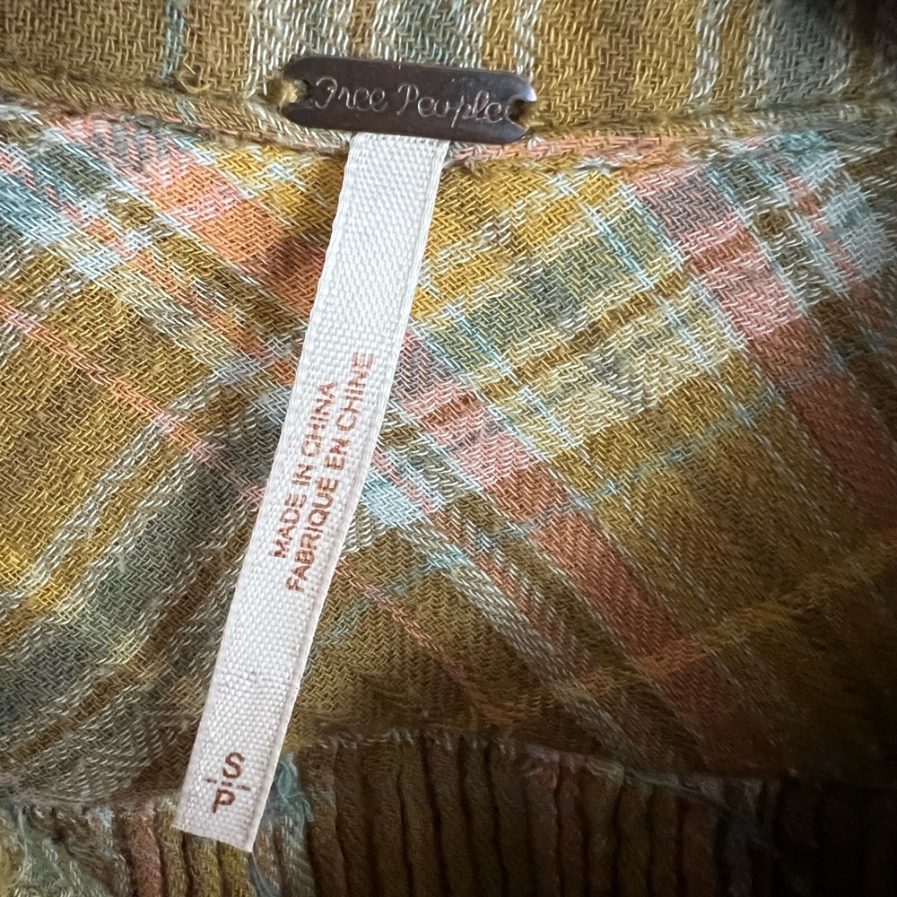 Free People Juniper Ridge Plaid Raw Hem Distressed Boho Grunge Shirt S - Picture 4 of 7